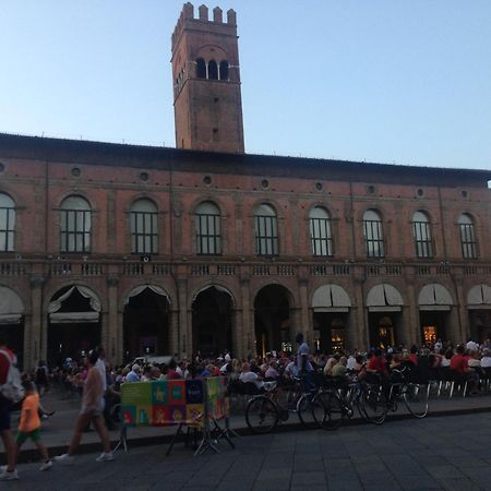 Piccolo Monolocale A Due Passi Da Piazza Maggiore Bolonha Exterior foto